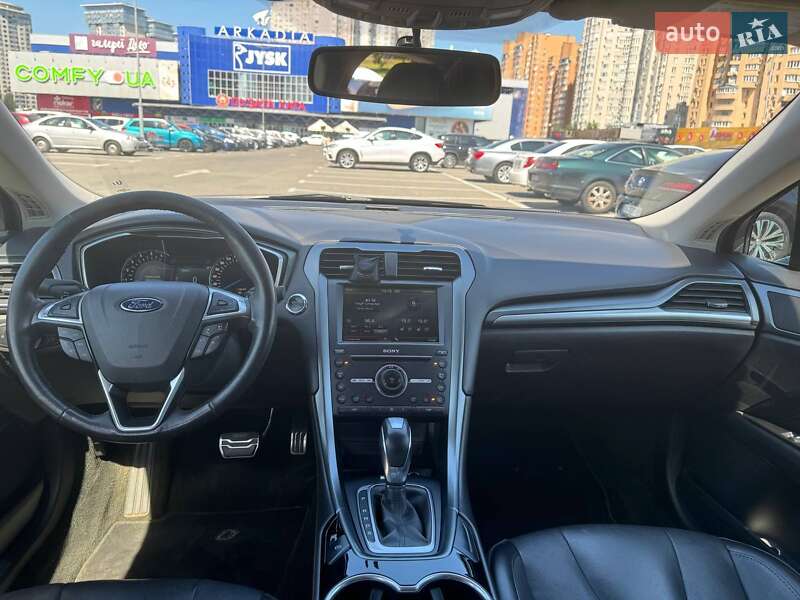 Седан Ford Fusion 2015 в Киеве