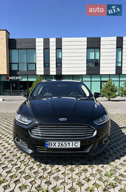 Седан Ford Fusion 2013 в 