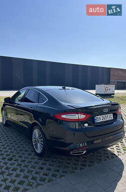 Седан Ford Fusion 2013 в 