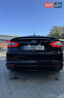 Седан Ford Fusion 2015 в 