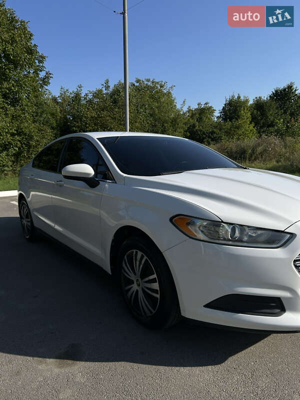 Седан Ford Fusion 2013 в Каменец-Подольском