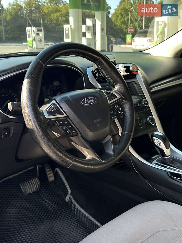 Седан Ford Fusion 2013 в Каменец-Подольском