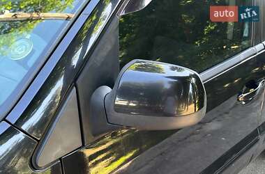 Хэтчбек Ford Fusion 2010 в 