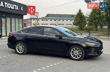 Седан Ford Fusion 2016 в 