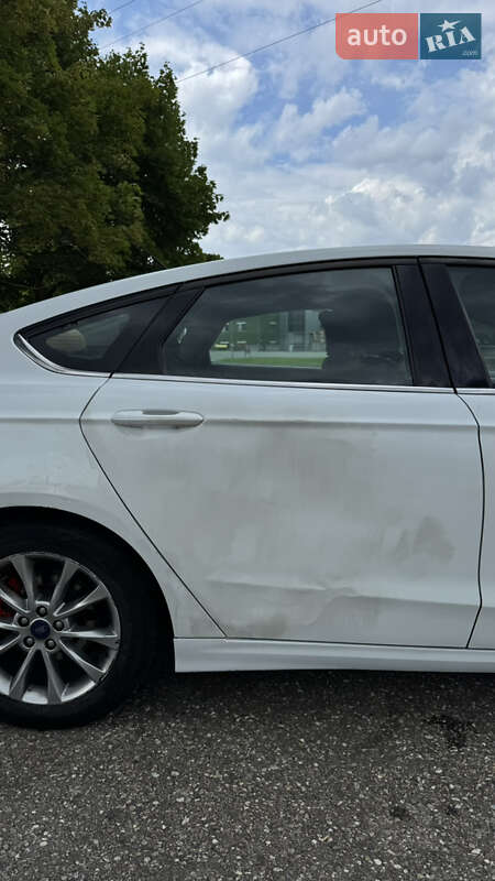 Седан Ford Fusion 2017 в Полтаві
