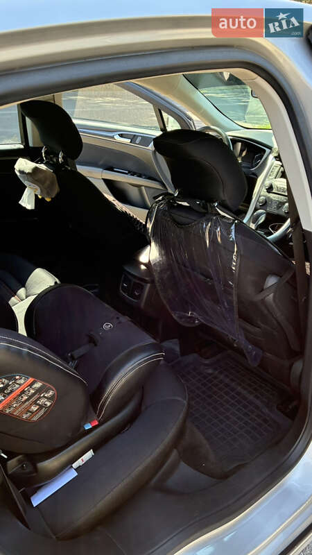 Седан Ford Fusion 2014 в Кропивницком