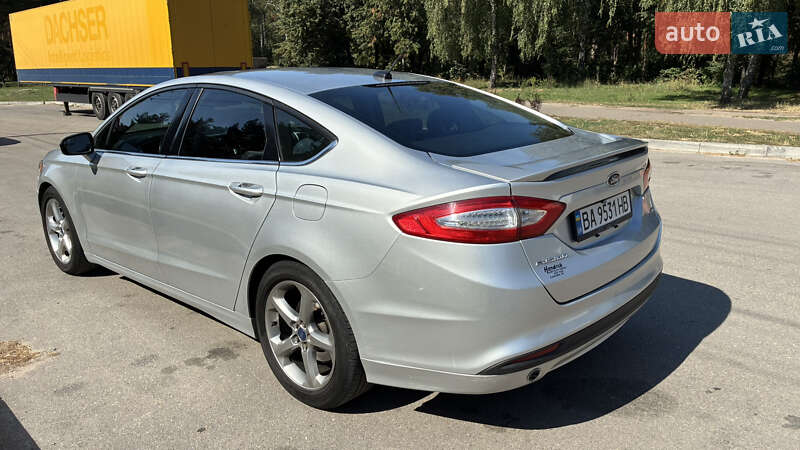 Седан Ford Fusion 2014 в Кропивницком