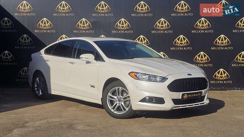 Ford Fusion 2016
