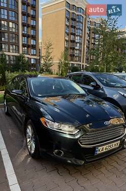 Седан Ford Fusion 2014 в 