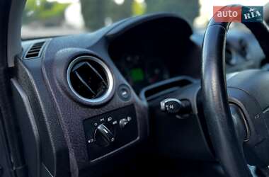 Хэтчбек Ford Fusion 2009 в 
