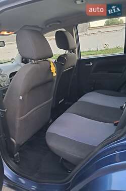 Хэтчбек Ford Fusion 2006 в 