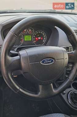 Хэтчбек Ford Fusion 2006 в 