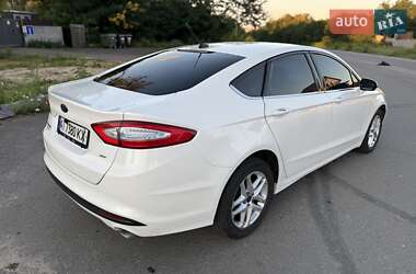 Седан Ford Fusion 2014 в 