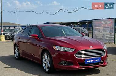Седан Ford Fusion 2016 в 