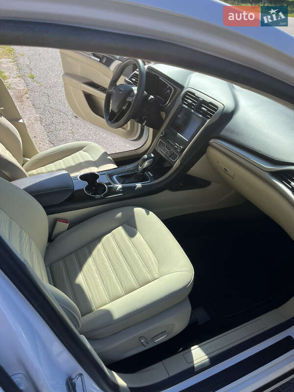 Седан Ford Fusion 2016 в Пирятине фото 18 Седан Ford Fusion 2016 в Пирятине