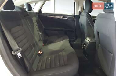 Седан Ford Fusion 2018 в 