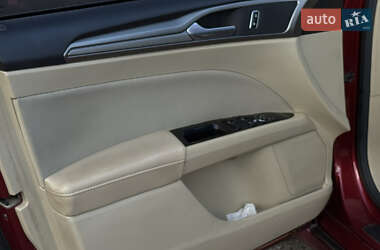 Седан Ford Fusion 2014 в 