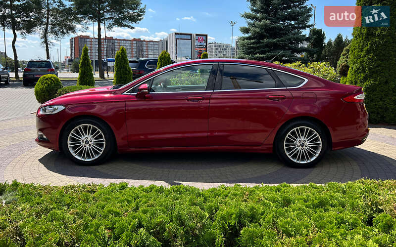Седан Ford Fusion 2016 в Львові