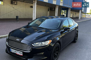 Седан Ford Fusion 2015 в 