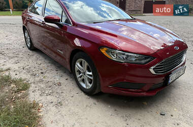 Седан Ford Fusion 2018 в 