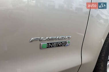 Седан Ford Fusion 2017 в 