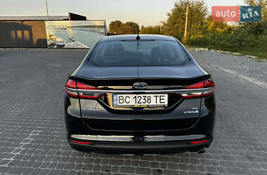Седан Ford Fusion 2017 в 