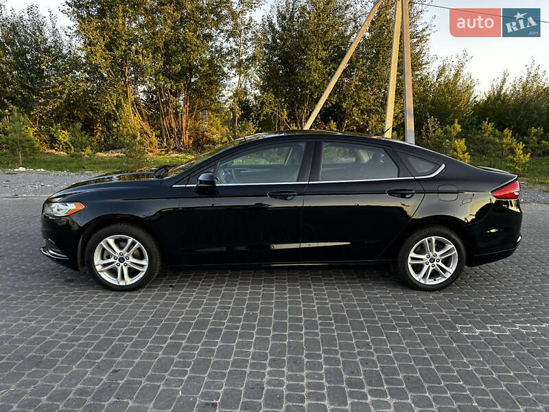Седан Ford Fusion 2017 в Львові