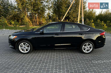 Седан Ford Fusion 2017 в 