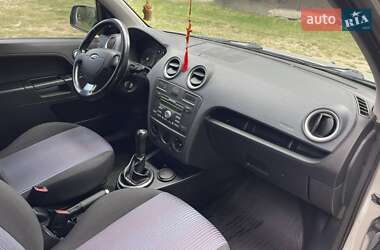Хэтчбек Ford Fusion 2012 в 