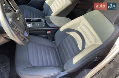 Седан Ford Fusion 2016 в 