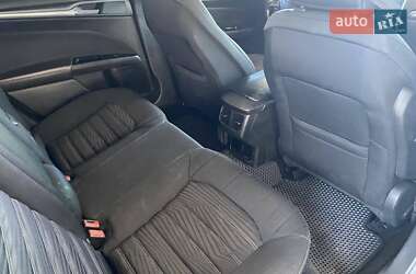 Седан Ford Fusion 2015 в 