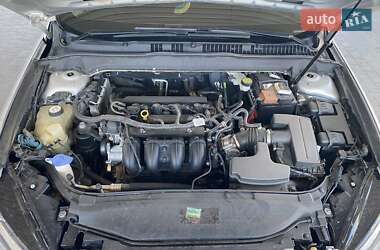 Седан Ford Fusion 2015 в 