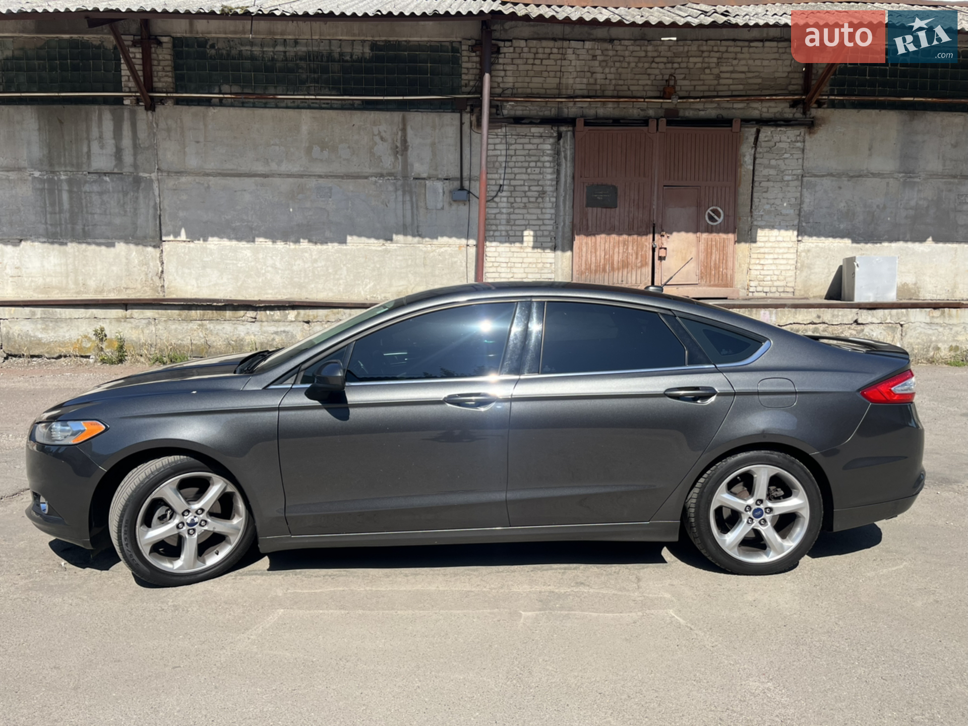 2016 Ford Fusion - мініатюра 2