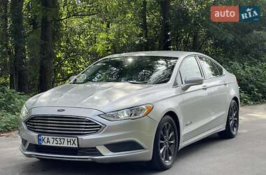 Седан Ford Fusion 2017 в 