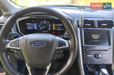Седан Ford Fusion 2015 в 