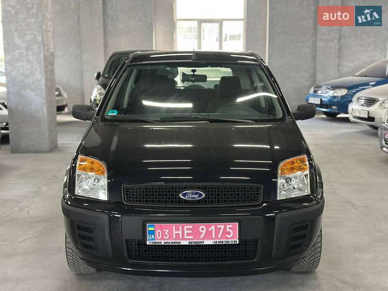 Хэтчбек Ford Fusion 2006 в 