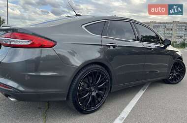 Седан Ford Fusion 2017 в 