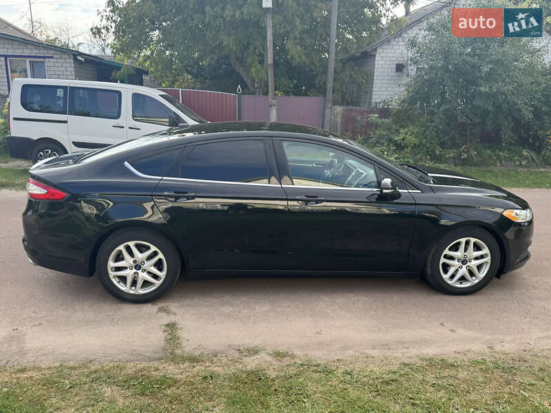 Седан Ford Fusion 2015 в Чернигове