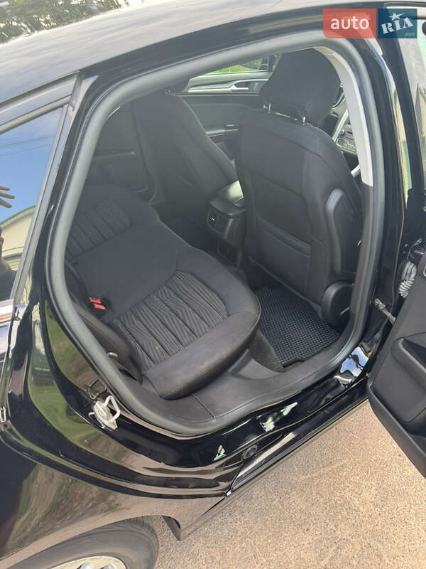 Седан Ford Fusion 2015 в Чернигове