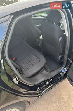 Седан Ford Fusion 2015 в 