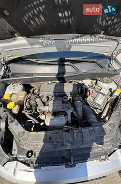 Хетчбек Ford Fusion 2006 в 