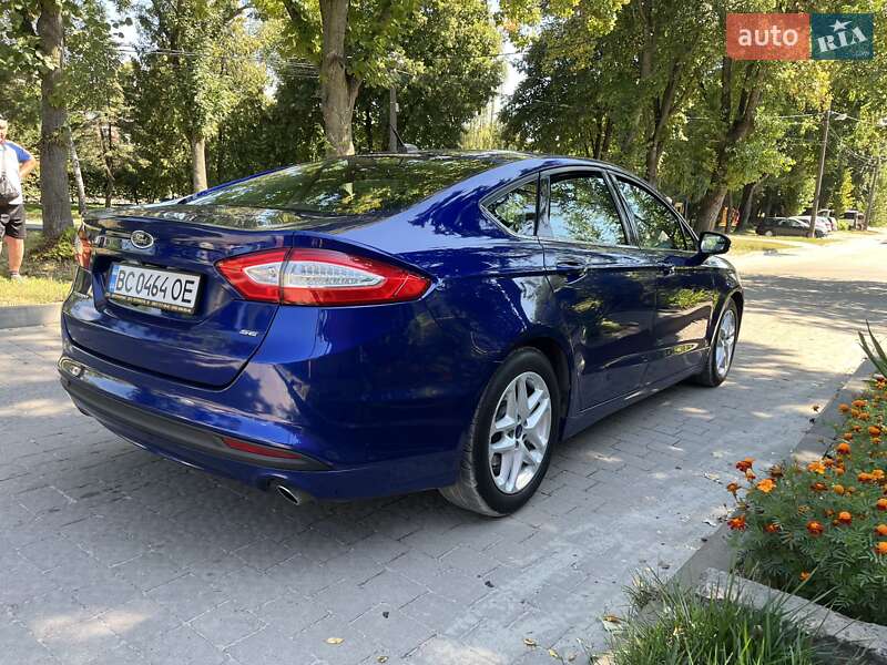 Седан Ford Fusion 2015 в Львове