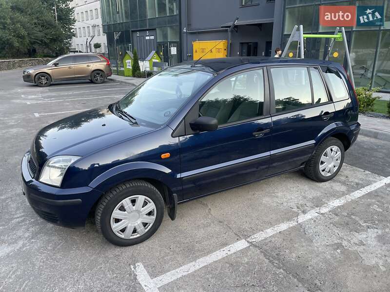 Ford Fusion 2004