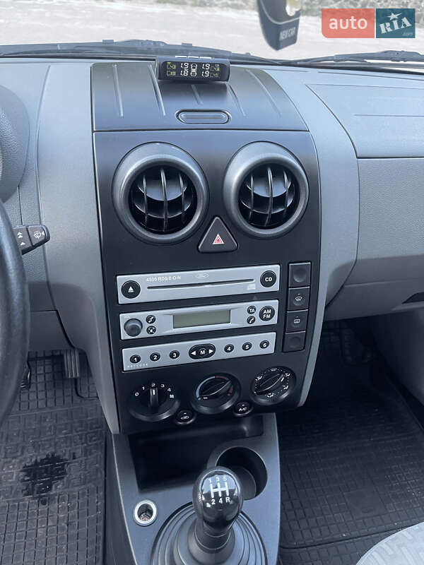 Хетчбек Ford Fusion 2004 в Рівному фото 8 Хетчбек Ford Fusion 2004 в Рівному