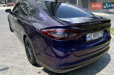 Седан Ford Fusion 2014 в 