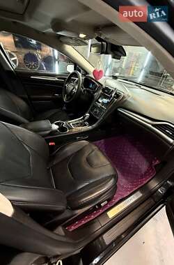 Седан Ford Fusion 2014 в 