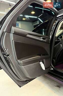 Седан Ford Fusion 2014 в 