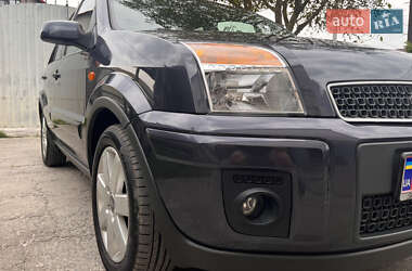 Хэтчбек Ford Fusion 2006 в 