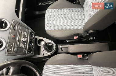 Хэтчбек Ford Fusion 2006 в 