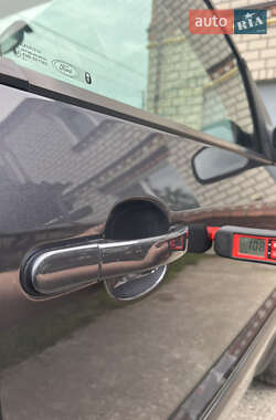 Хэтчбек Ford Fusion 2006 в 